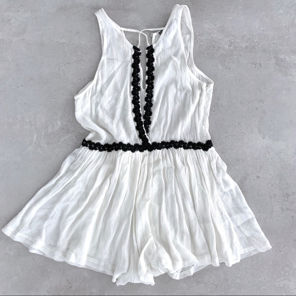 INDIKAH ROMPER - Picture 2 of 8